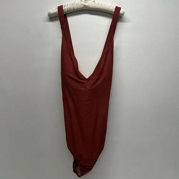 J Crew Swimsuit Bathing Suit One Piece V-Neck Cross Back Red New Plus Size 22 DD - Picture 3 of 7
